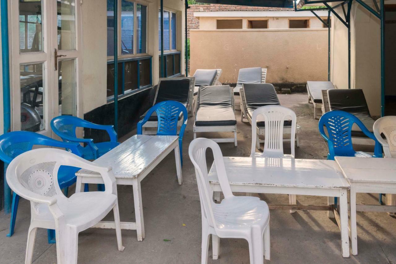 Rwenzori International Hotel Касесе Екстер'єр фото