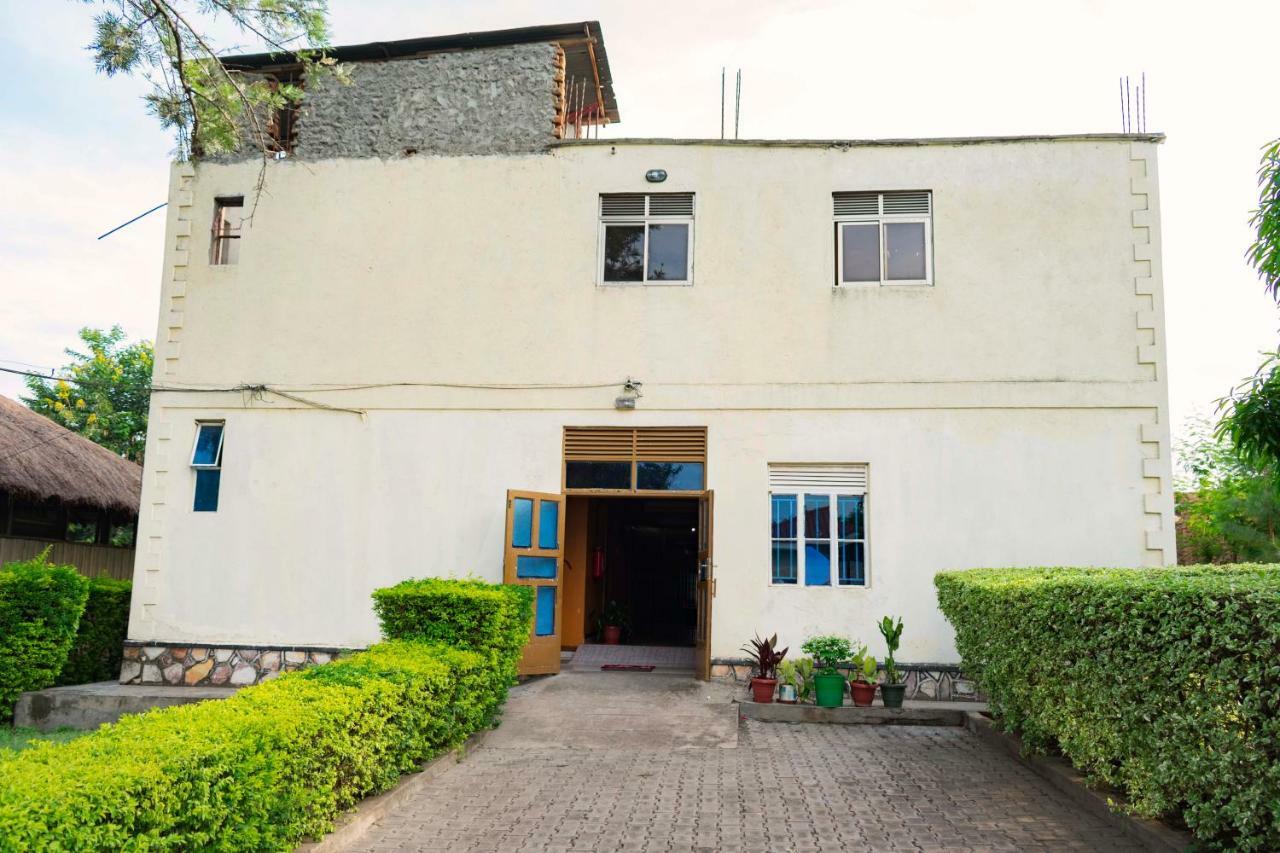 Rwenzori International Hotel Касесе Екстер'єр фото