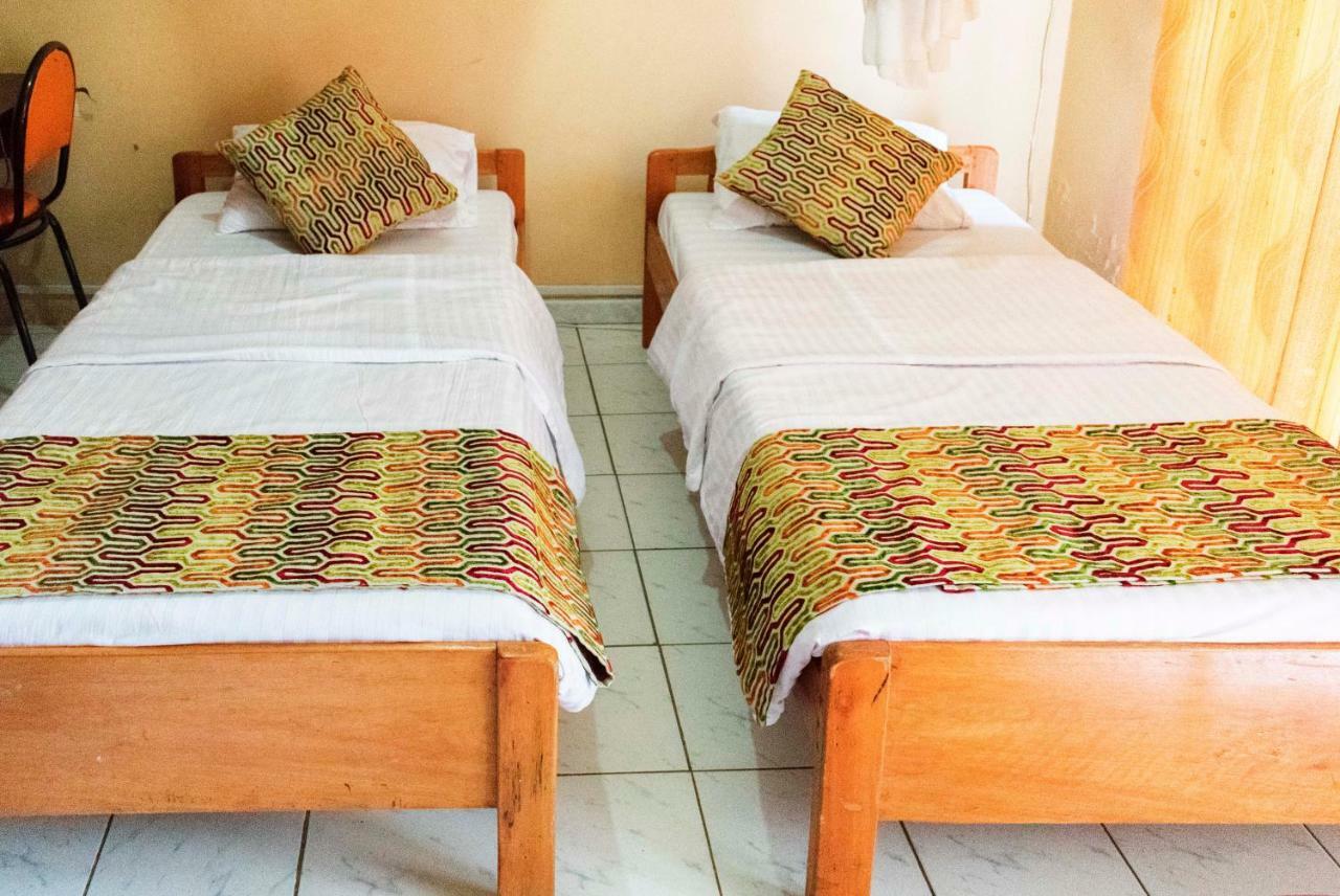 Rwenzori International Hotel Касесе Екстер'єр фото